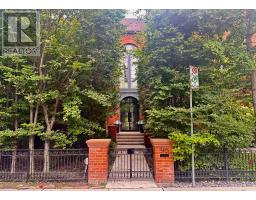 310 PALMERSTON BOULEVARD, Toronto, Ontario