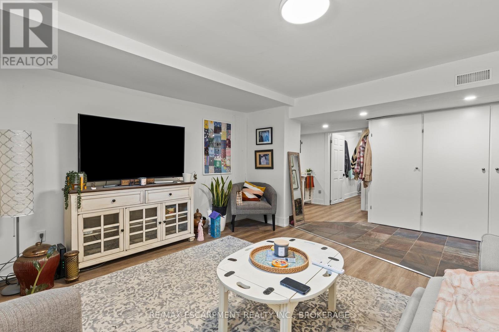 4250 William Street, Lincoln, Ontario  L0R 1B7 - Photo 21 - X12317390