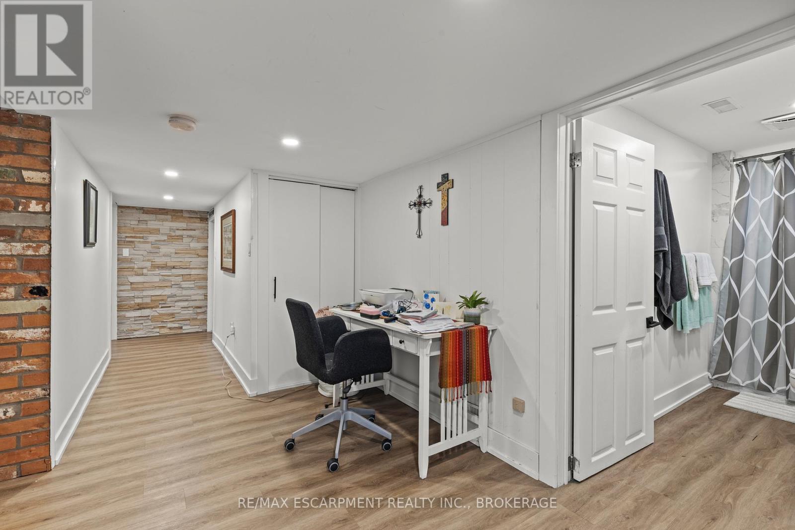 4250 William Street, Lincoln, Ontario  L0R 1B7 - Photo 22 - X12317390