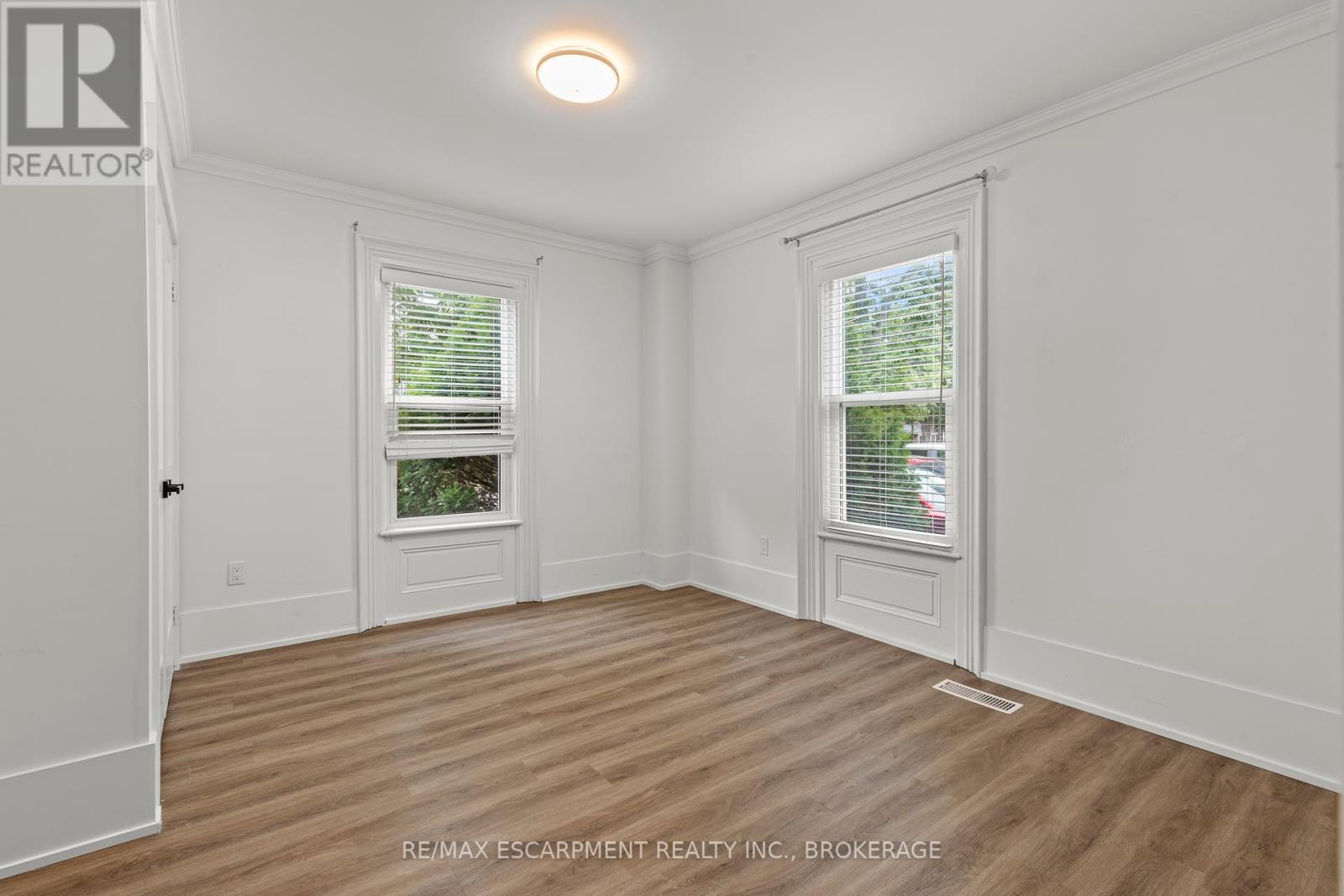 4250 William Street, Lincoln, Ontario  L0R 1B7 - Photo 35 - X12317390