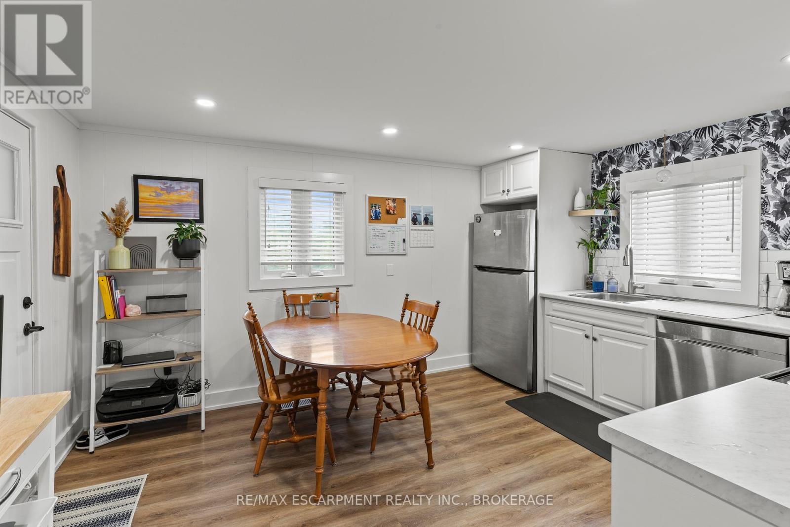 4250 William Street, Lincoln, Ontario  L0R 1B7 - Photo 9 - X12317390