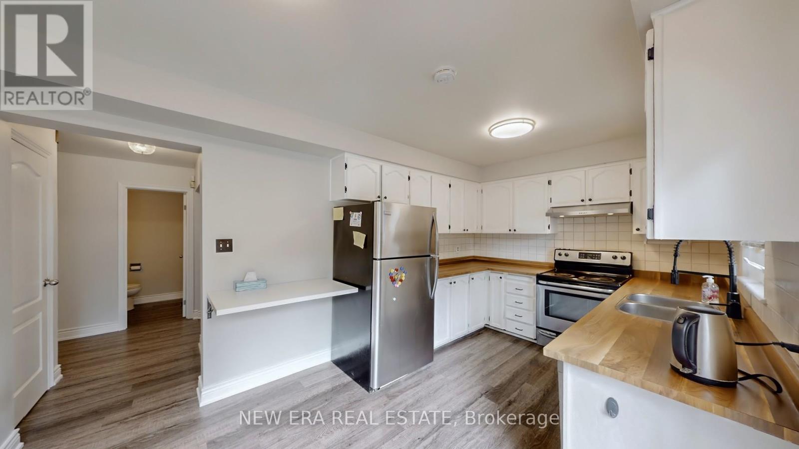 4178 Garnetwood Chase, Mississauga, Ontario  L4W 2G7 - Photo 23 - W12317321