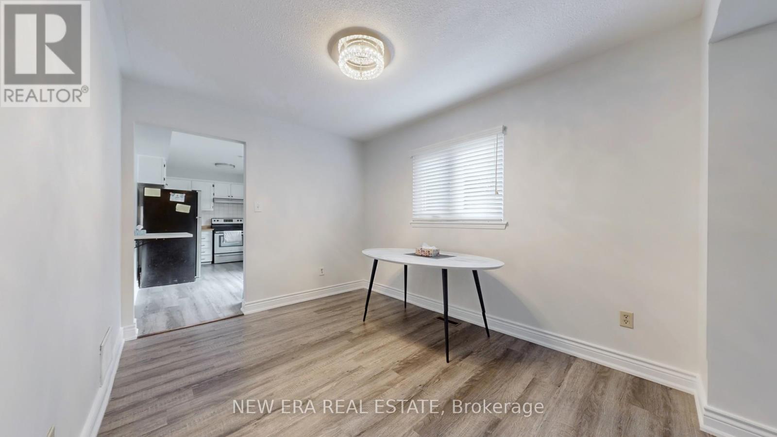 4178 Garnetwood Chase, Mississauga, Ontario  L4W 2G7 - Photo 25 - W12317321