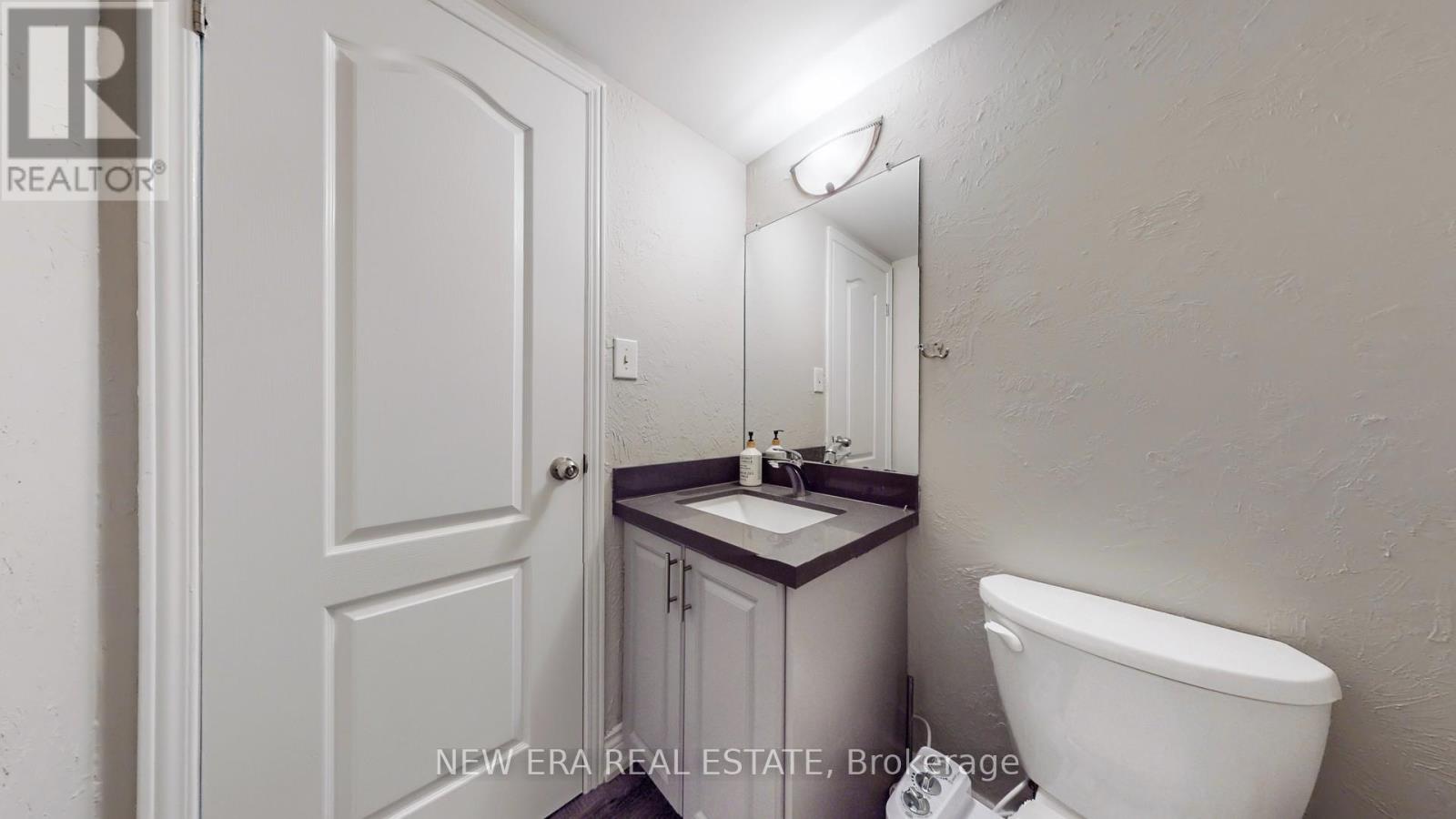 4178 Garnetwood Chase, Mississauga, Ontario  L4W 2G7 - Photo 27 - W12317321