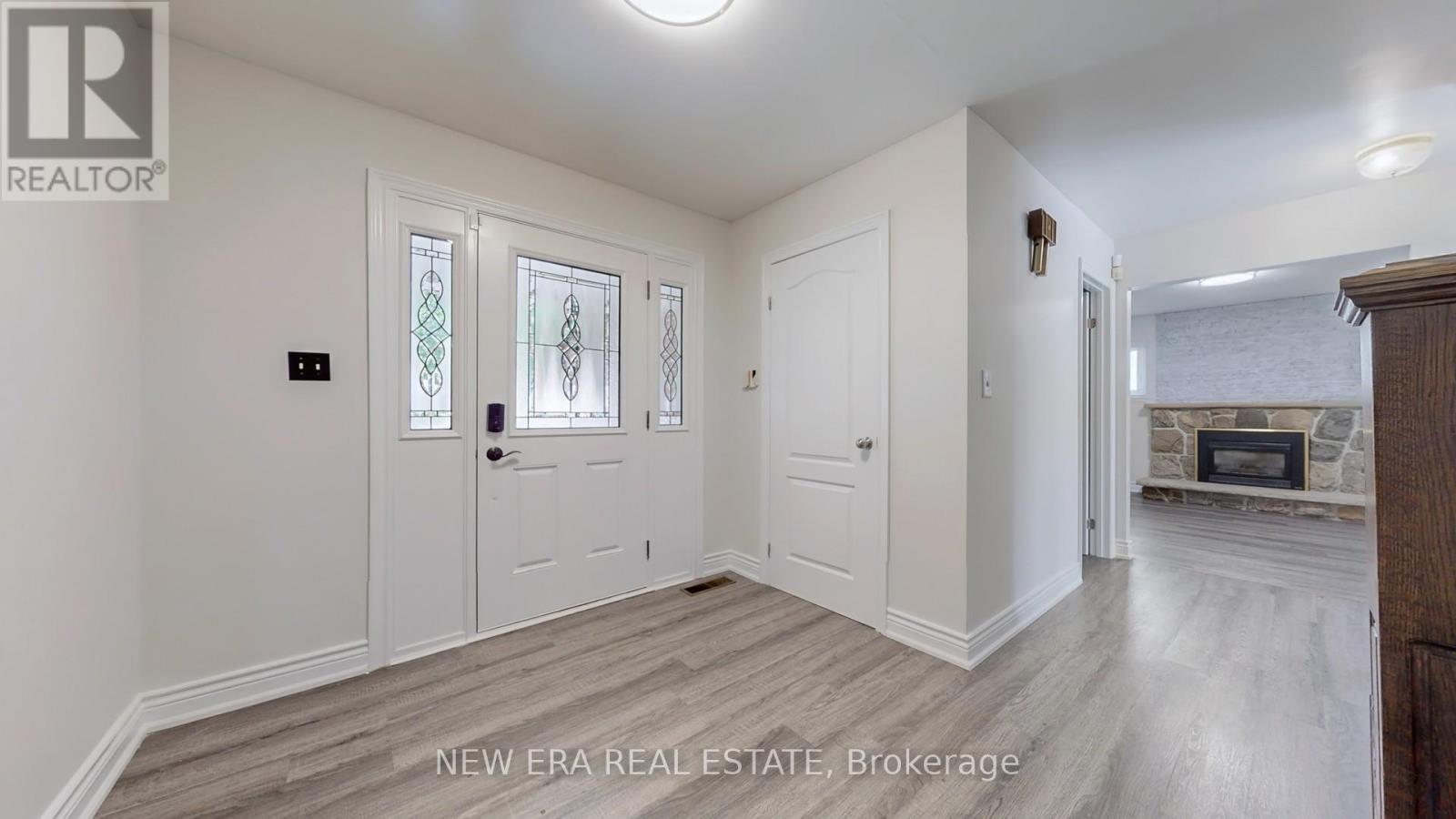 4178 Garnetwood Chase, Mississauga, Ontario  L4W 2G7 - Photo 28 - W12317321
