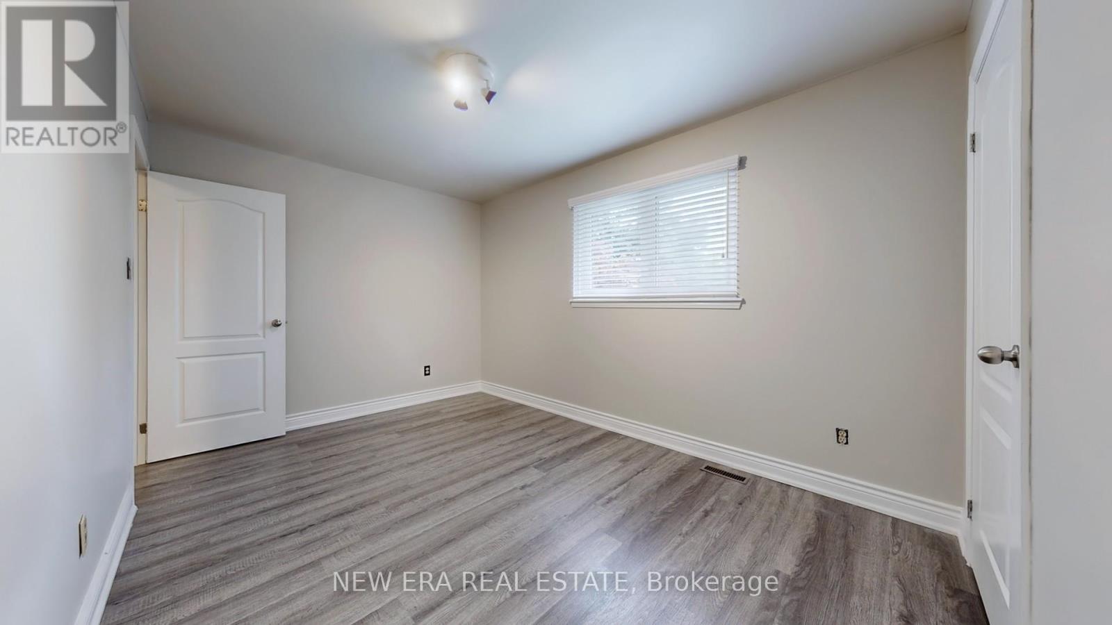 4178 Garnetwood Chase, Mississauga, Ontario  L4W 2G7 - Photo 33 - W12317321