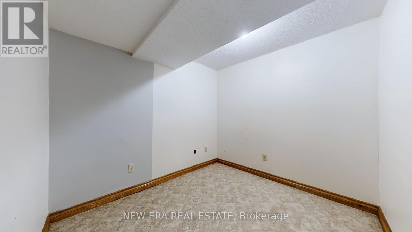 4178 Garnetwood Chase, Mississauga, Ontario  L4W 2G7 - Photo 42 - W12317321