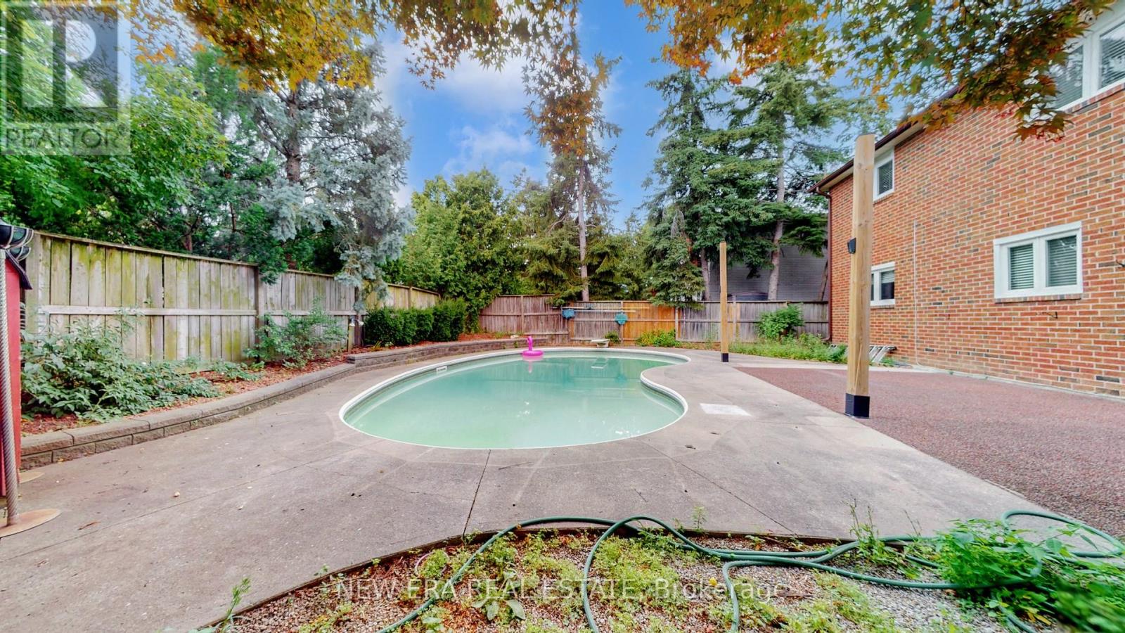 4178 Garnetwood Chase, Mississauga, Ontario  L4W 2G7 - Photo 49 - W12317321