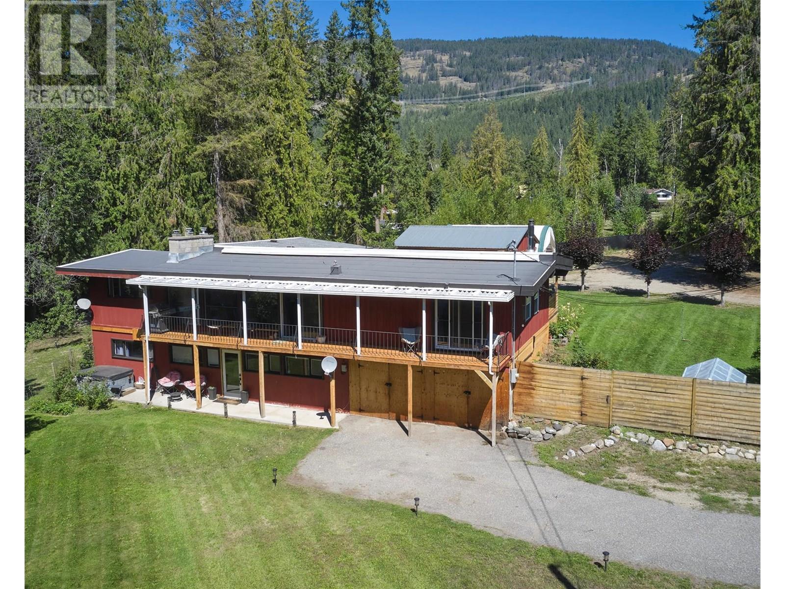 28 Rosoman Road, Enderby, British Columbia