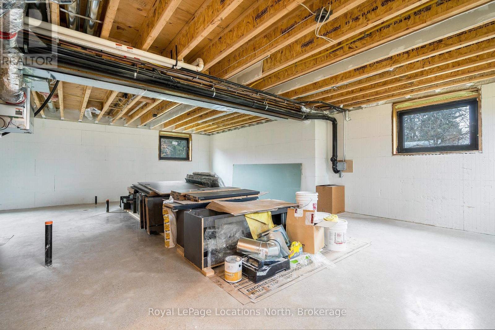 18 Melville Street, Clearview, Ontario  L0M 1P0 - Photo 36 - S12317428