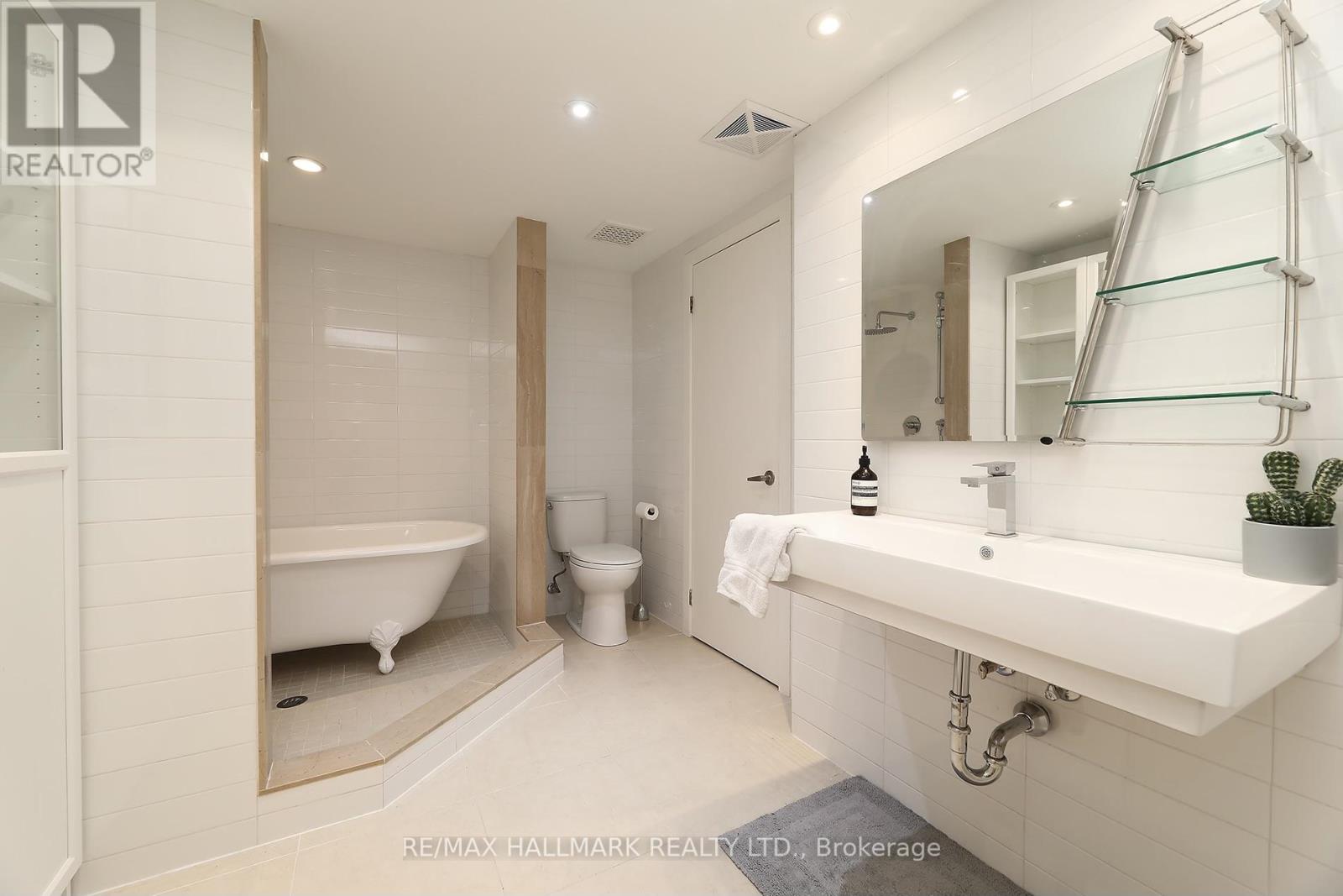 314 - 1100 Lansdowne Avenue, Toronto, Ontario  M6H 4K1 - Photo 12 - W12316939