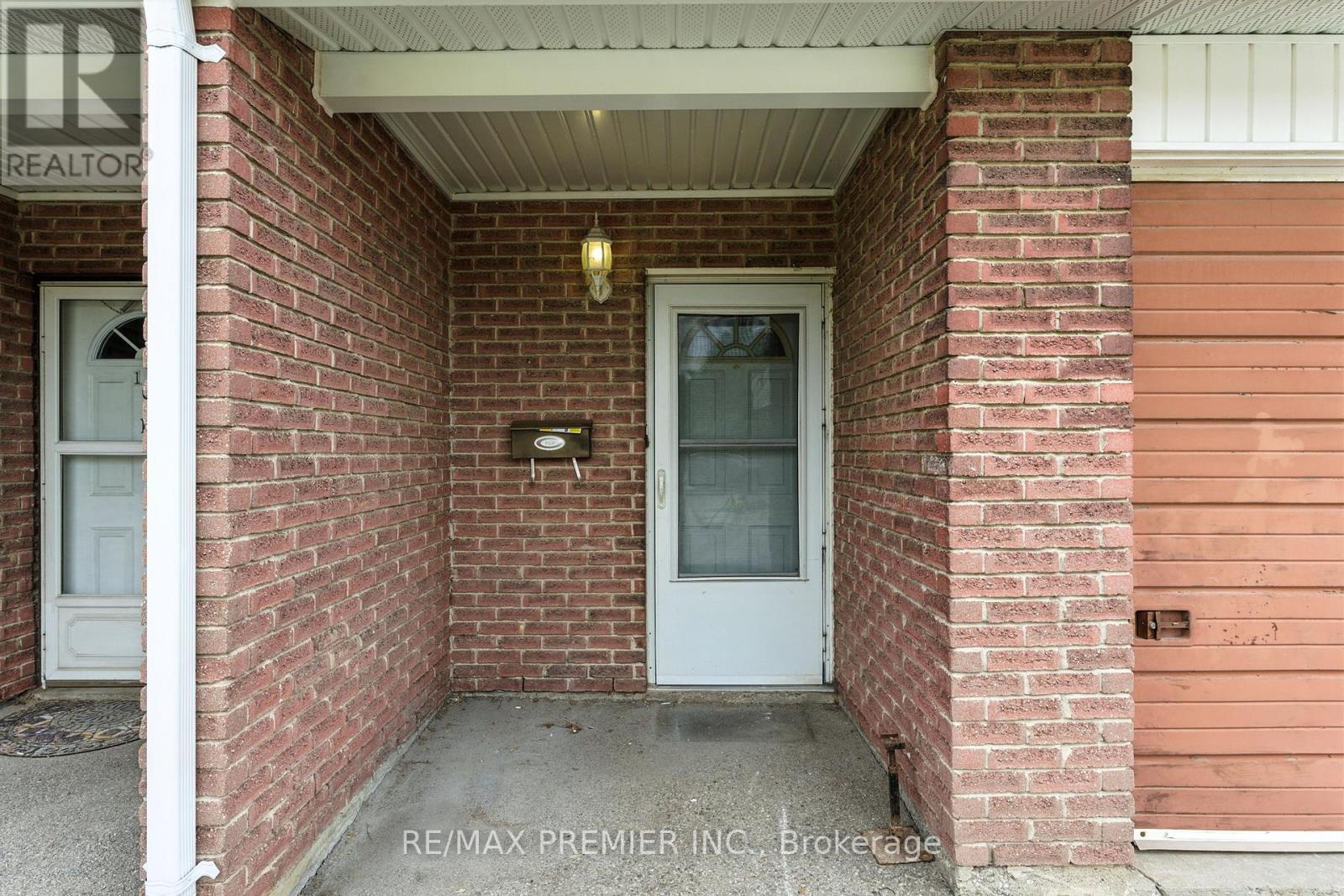 Property at 164E HENRY STREET image 2