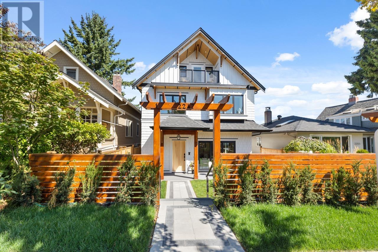 1 2247 PARKER STREET, Vancouver, British Columbia