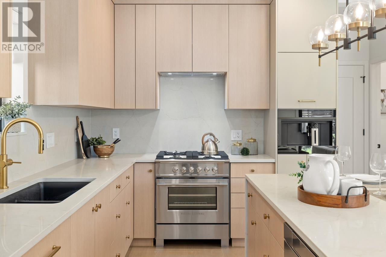 1 2247 Parker Street, Vancouver, British Columbia  V5L 2L8 - Photo 17 - R3032421
