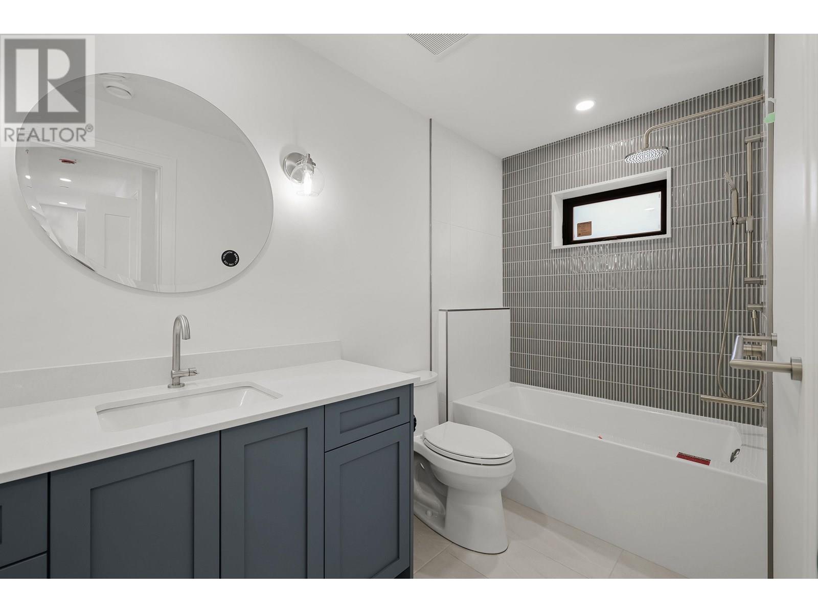 1 2565 Dundas Street, Vancouver, British Columbia  V5K 1P7 - Photo 14 - R3032435