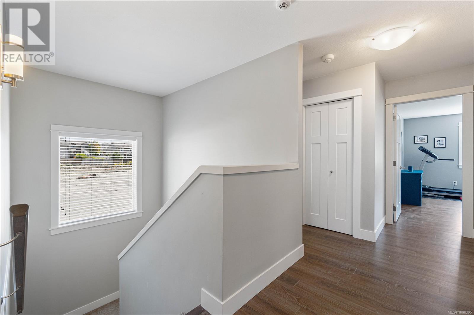 Property at 495 Menzies Ridge Dr image 5