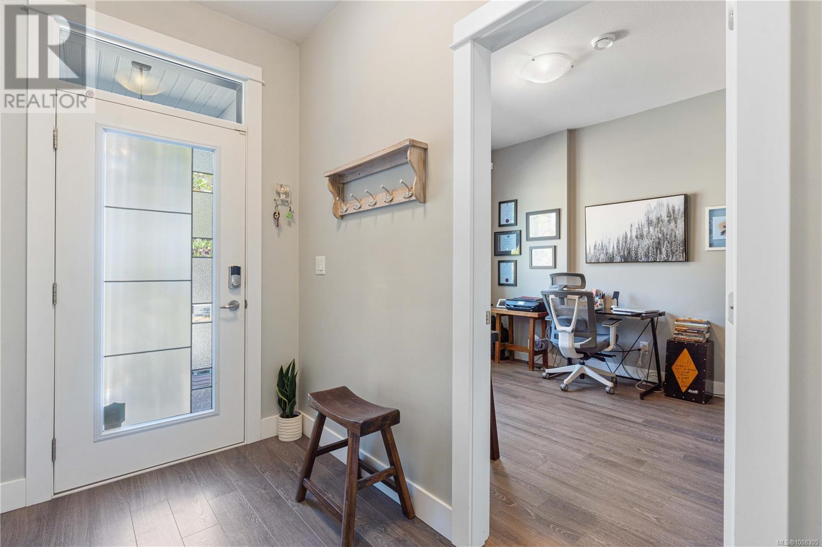 Property at 495 Menzies Ridge Dr image 2