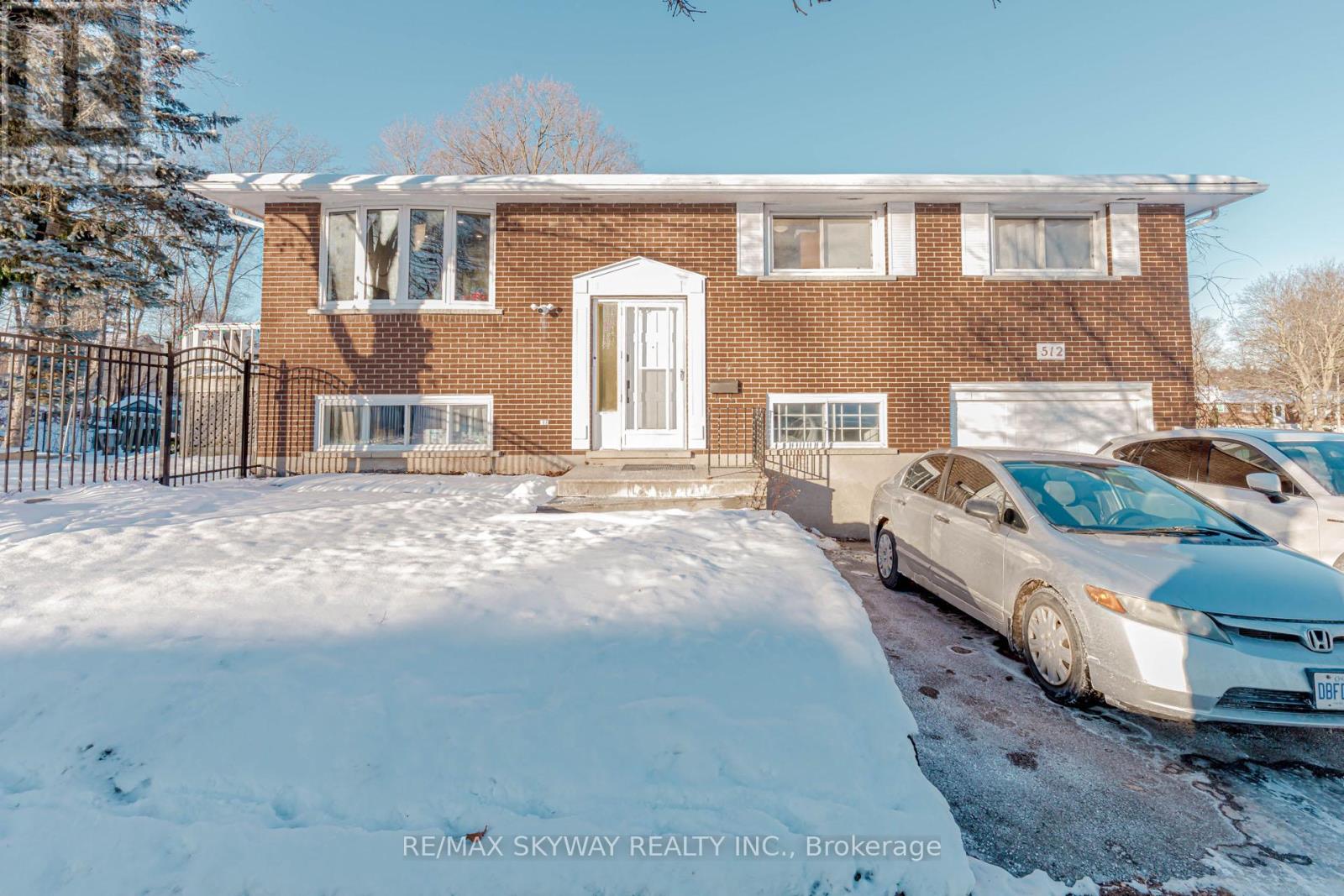 Property at 512 GLENDENE CRESCENT image 2