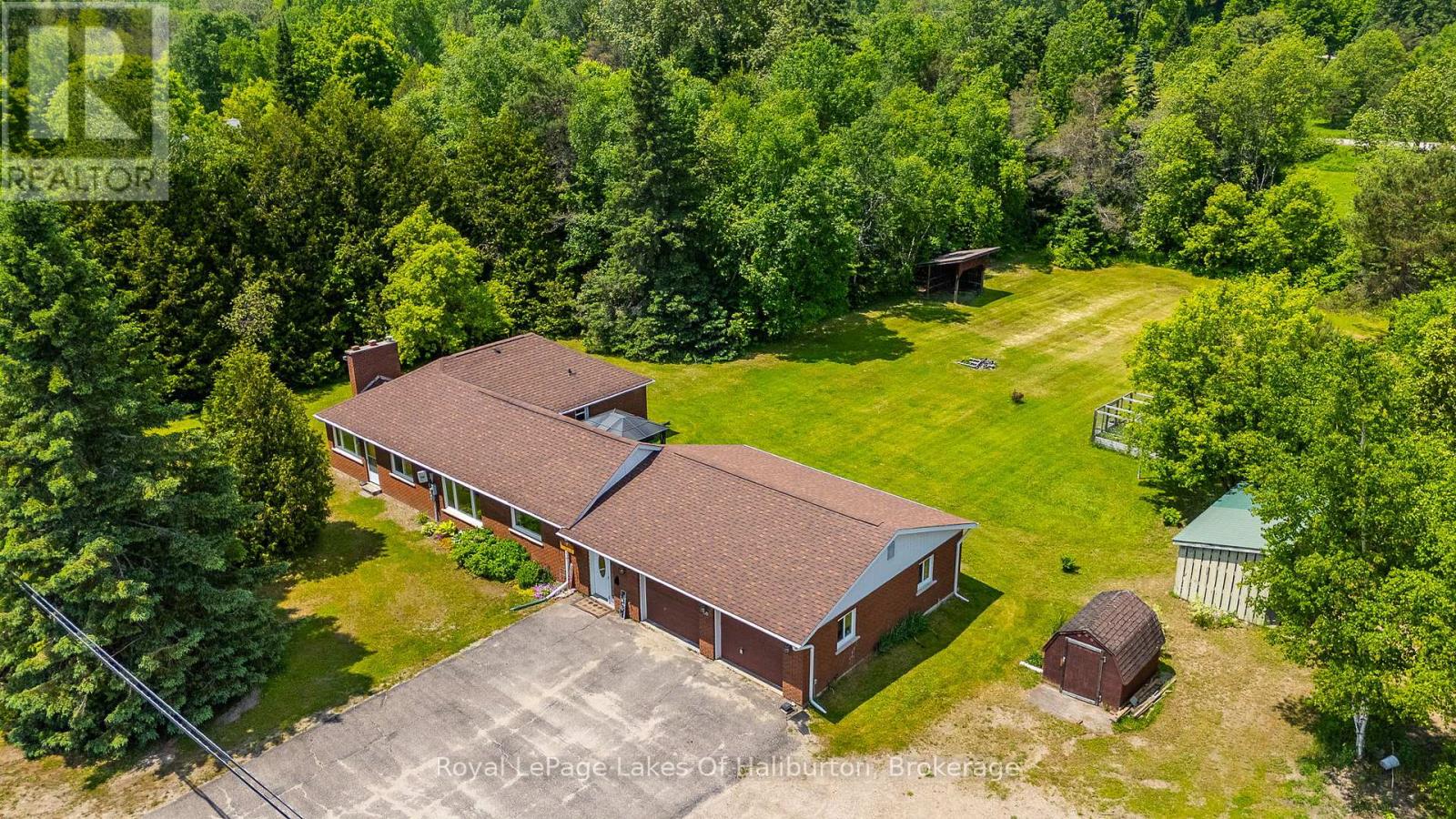 3875 Loop Road, Dysart Et Al, Ontario  K0L 1X0 - Photo 1 - X12317389
