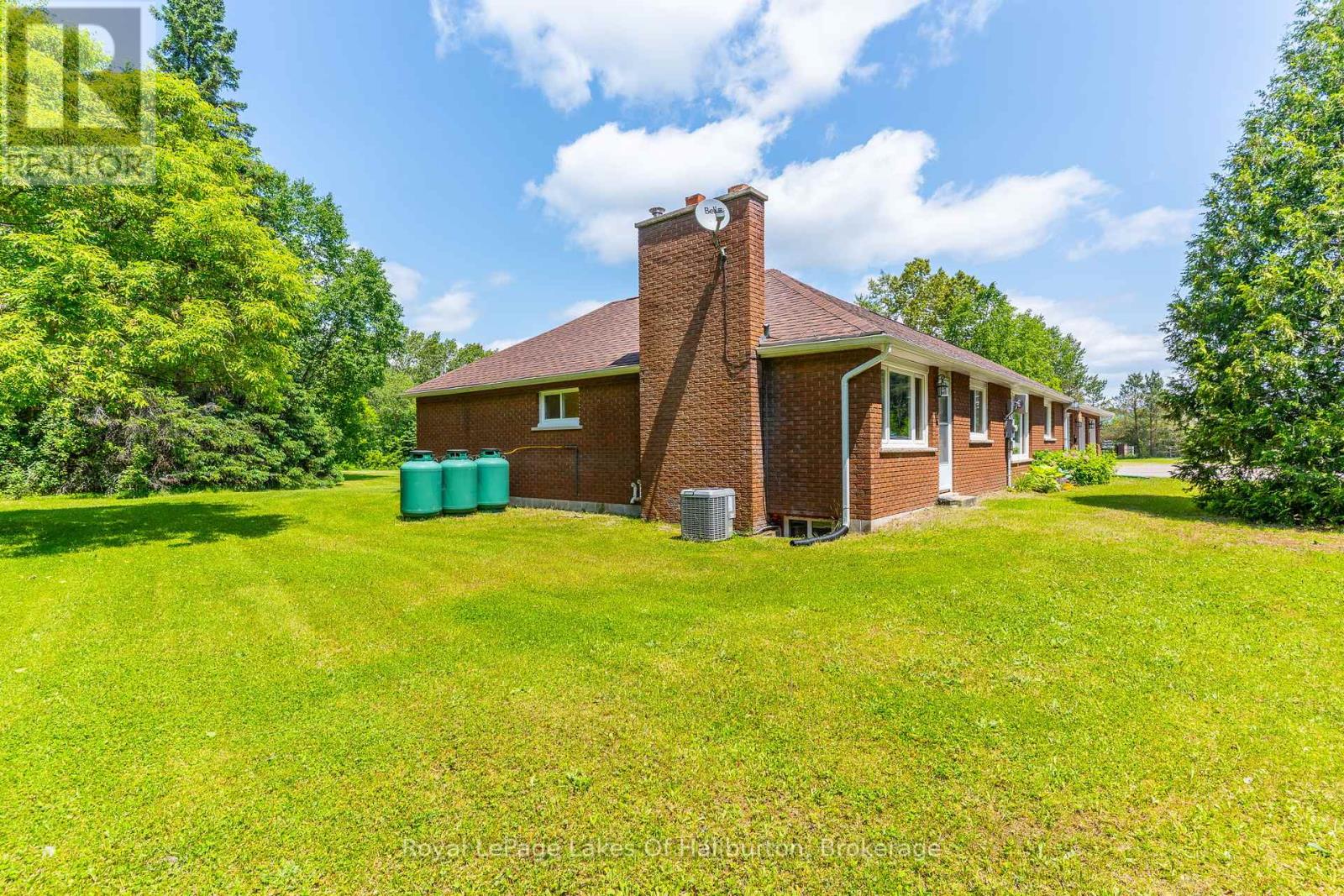 3875 Loop Road, Dysart Et Al, Ontario  K0L 1X0 - Photo 37 - X12317389