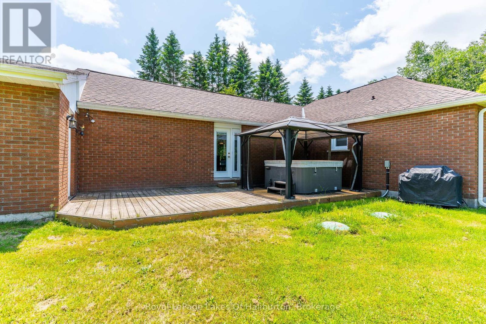 3875 Loop Road, Dysart Et Al, Ontario  K0L 1X0 - Photo 42 - X12317389