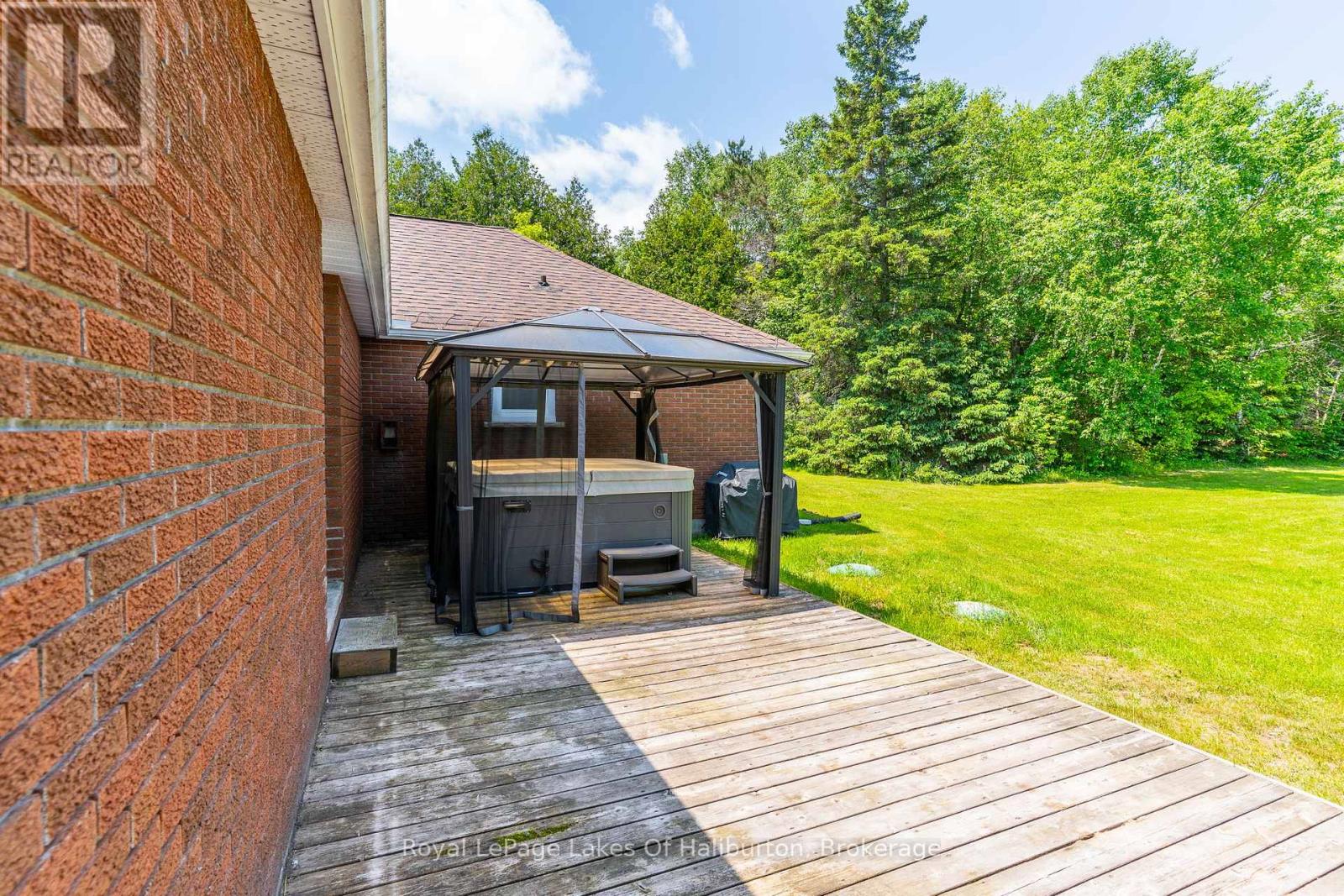3875 Loop Road, Dysart Et Al, Ontario  K0L 1X0 - Photo 43 - X12317389