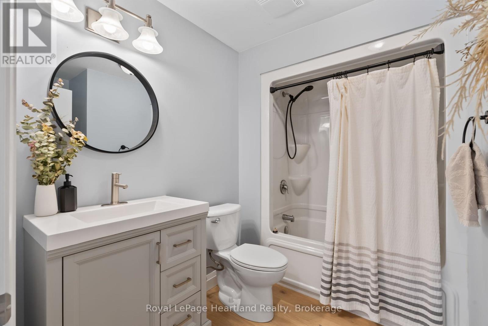 3034 Louisa Street, Howick, Ontario  N0G 1V0 - Photo 13 - X12317410