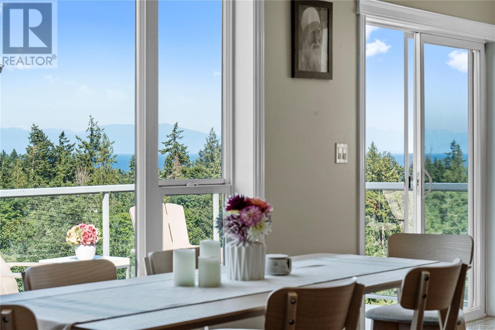 Property at 4124 Gulfview Dr image 4