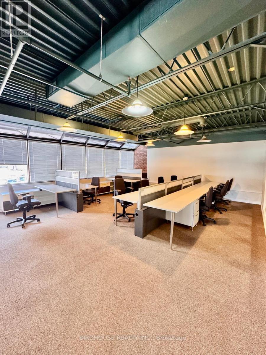 200 - 55 Mary Street W, Kawartha Lakes, Ontario  K9V 5Z6 - Photo 14 - X11911815