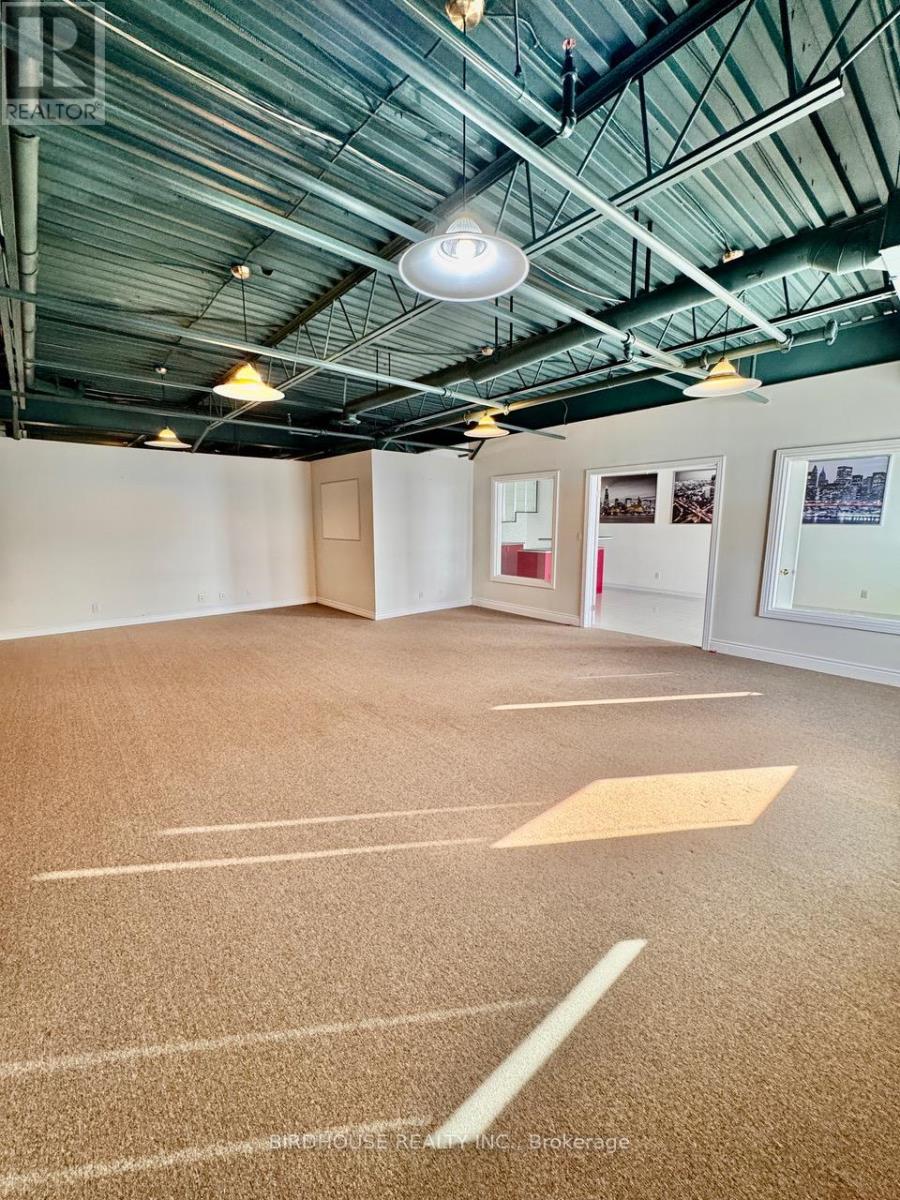 200 - 55 Mary Street W, Kawartha Lakes, Ontario  K9V 5Z6 - Photo 11 - X11911815