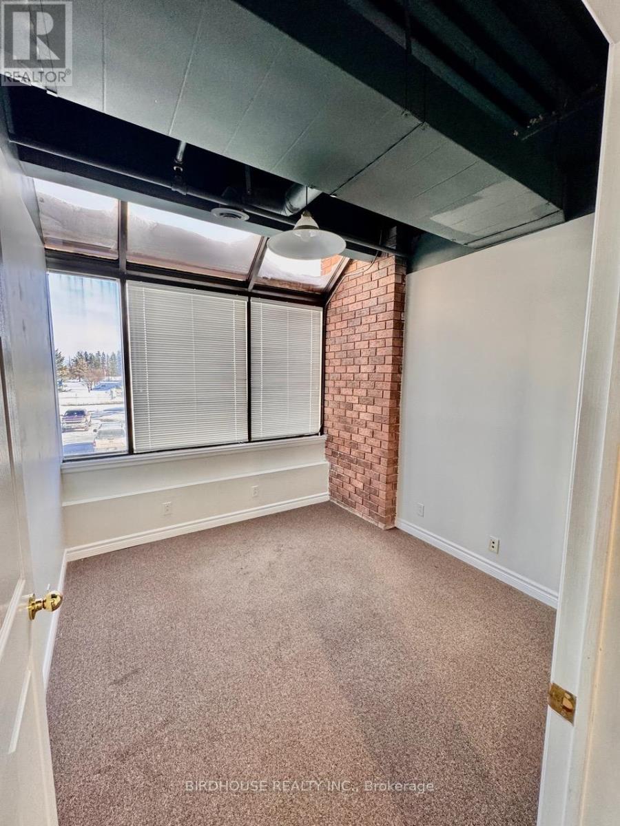 200 - 55 Mary Street W, Kawartha Lakes, Ontario  K9V 5Z6 - Photo 16 - X11911815