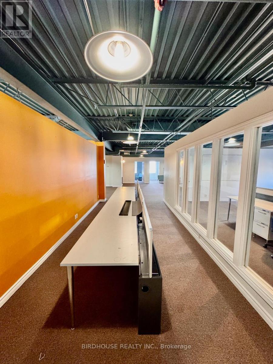 200 - 55 Mary Street W, Kawartha Lakes, Ontario  K9V 5Z6 - Photo 6 - X11911815