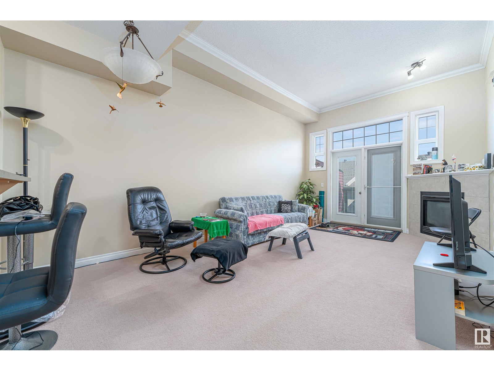 Property at #419 12408 15 AV SW image 4