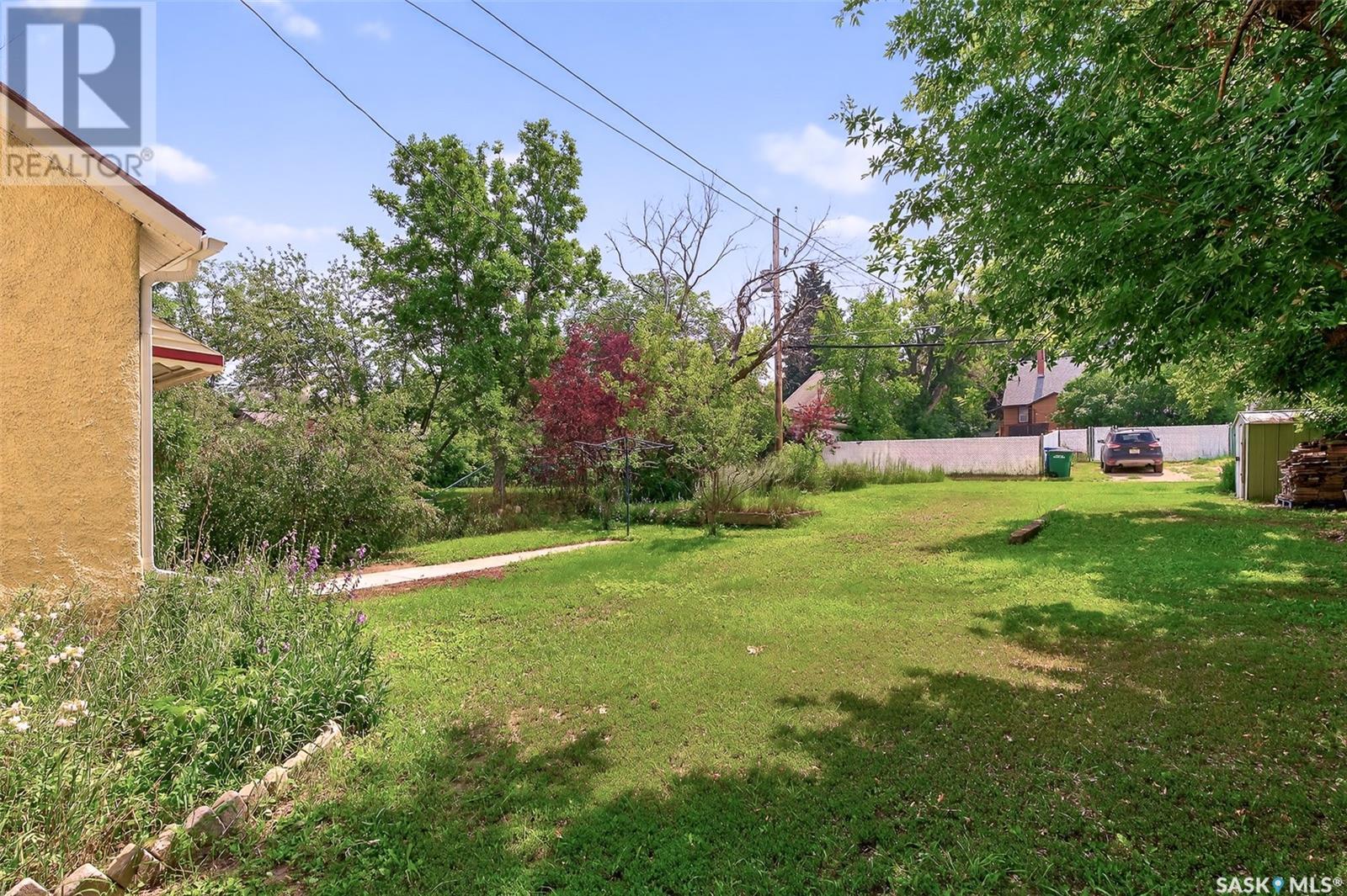 121 Lillooet Street E, Moose Jaw, Saskatchewan  S6H 4S6 - Photo 43 - SK014294