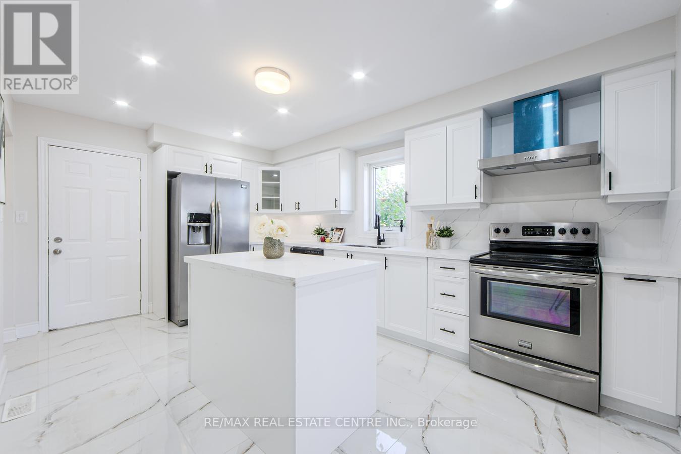 Property at 27 RICKABY STREET image 1