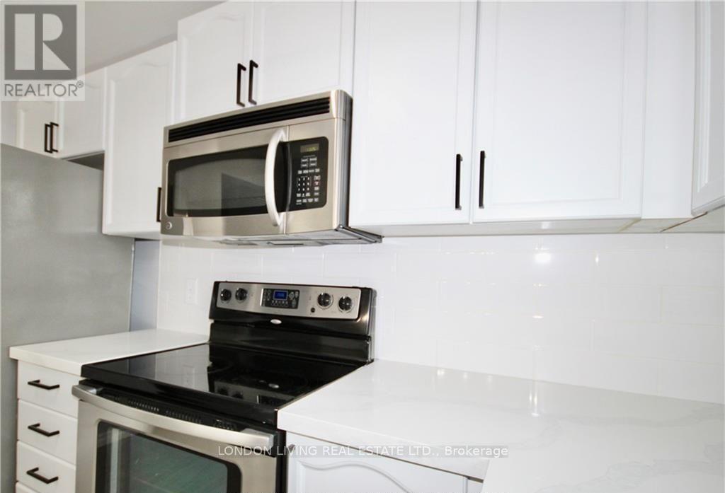 82 - 70 Chapman Court, London North, Ontario  N6G 4Z4 - Photo 10 - X12317479