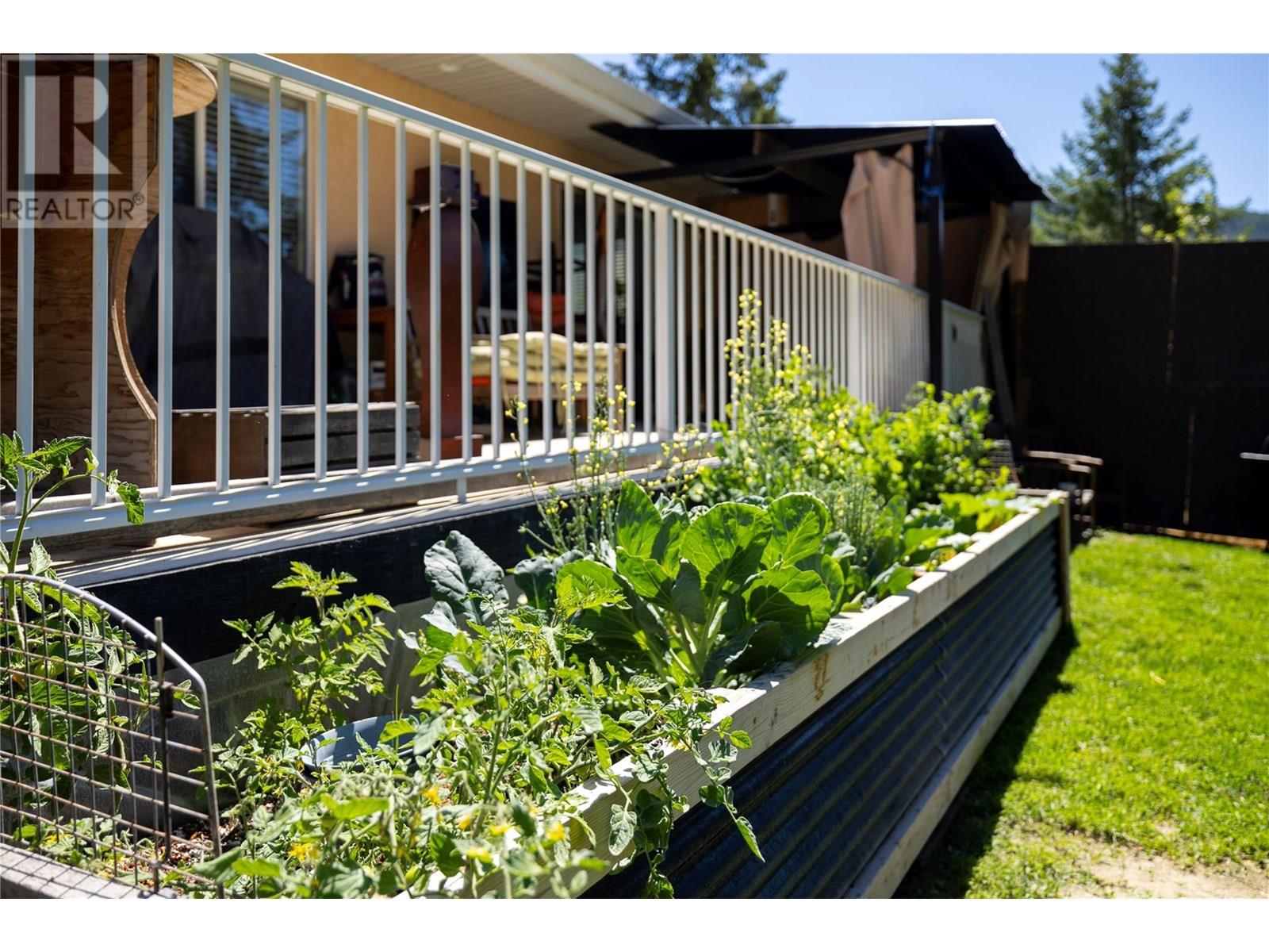 6090 Highway 33, Kelowna, British Columbia  V1P 1H8 - Photo 27 - 10357585