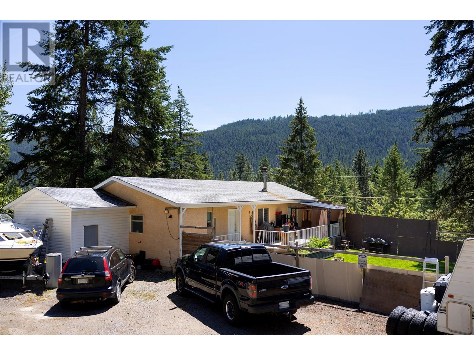 6090 Highway 33, Kelowna, British Columbia  V1P 1H8 - Photo 32 - 10357585