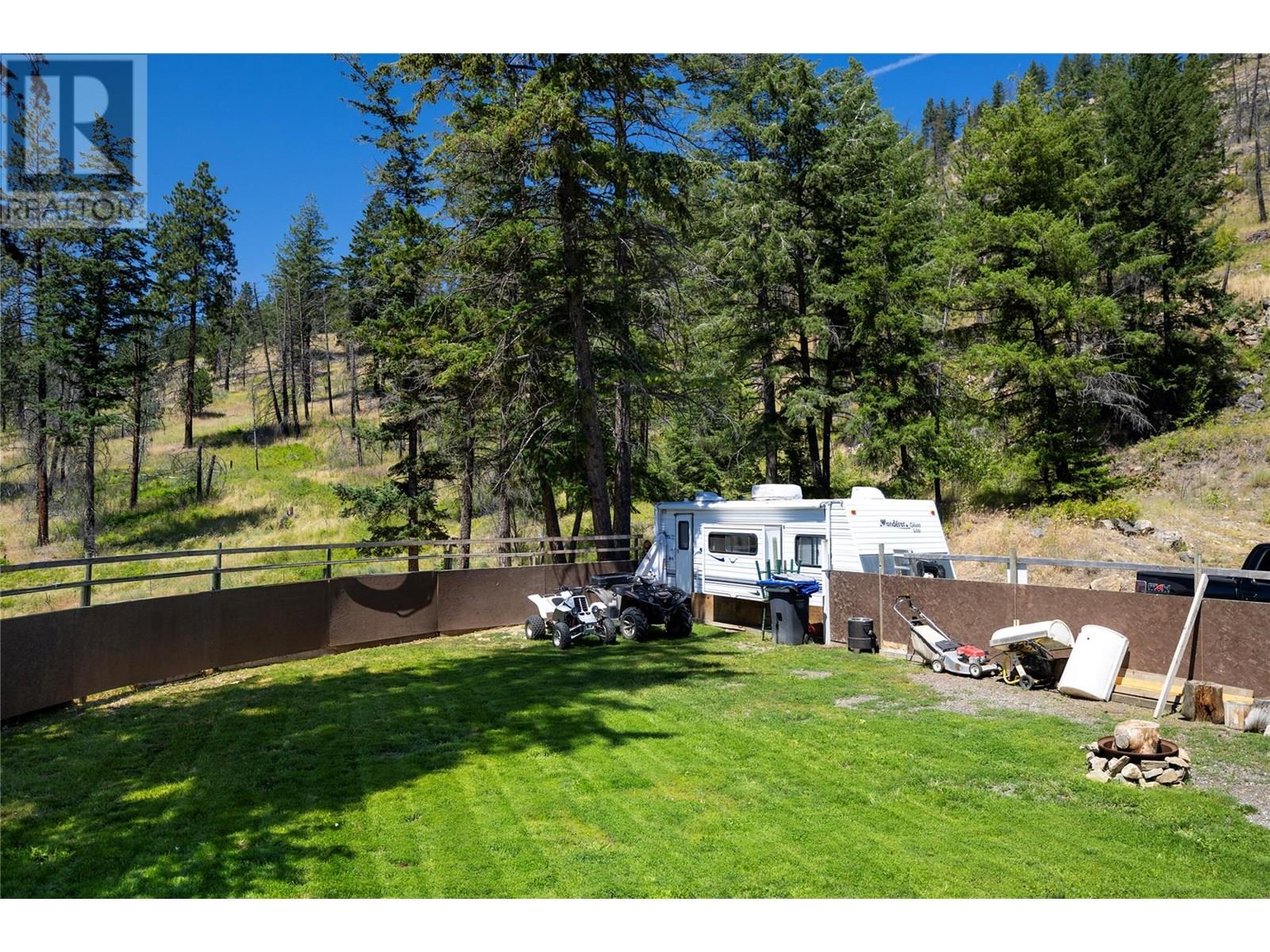 6090 Highway 33, Kelowna, British Columbia  V1P 1H8 - Photo 26 - 10357585