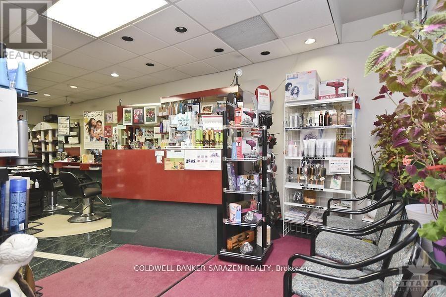 1799 Kilborn Avenue, Ottawa, Ontario  K1H 8L4 - Photo 13 - X12317481