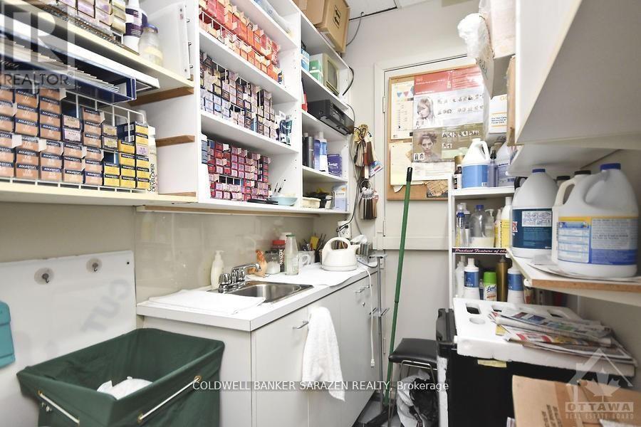 1799 Kilborn Avenue, Ottawa, Ontario  K1H 8L4 - Photo 16 - X12317481