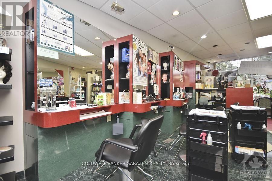 1799 Kilborn Avenue, Ottawa, Ontario  K1H 8L4 - Photo 5 - X12317481
