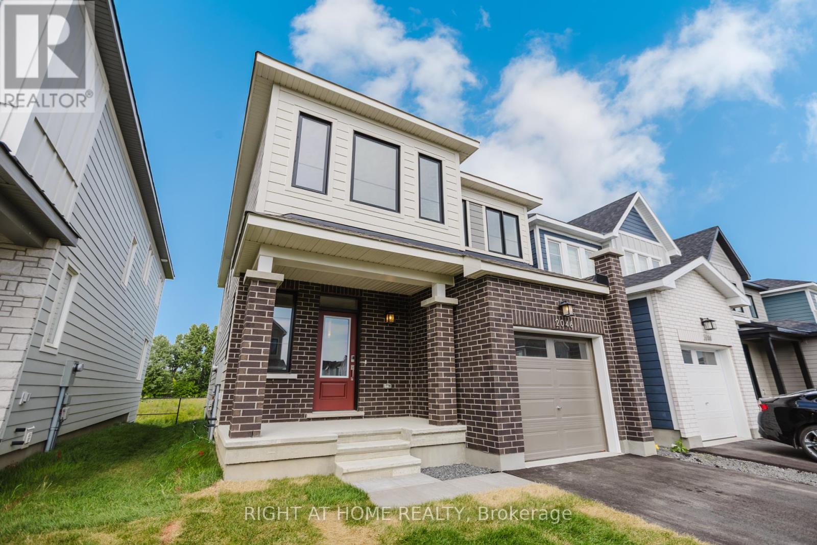 2046 Postilion Street, Ottawa, Ontario  K0A 2Z0 - Photo 2 - X12317517