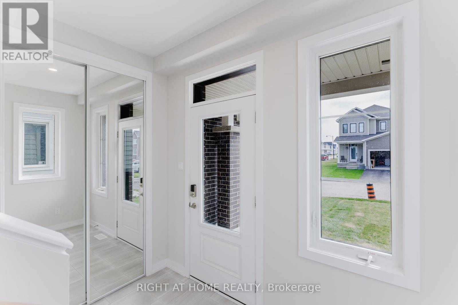 2046 Postilion Street, Ottawa, Ontario  K0A 2Z0 - Photo 4 - X12317517