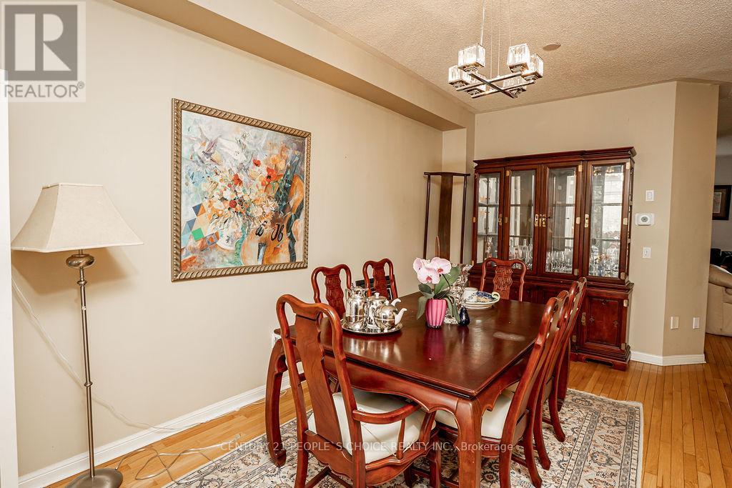 42 - 100 Elgin Mills Road W, Richmond Hill, Ontario  L4C 4M2 - Photo 12 - N12317417