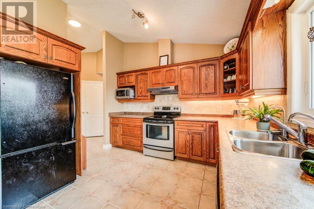 995 Boyd Avenue, Listowel, Ontario  N4W 3V8 - Photo 19 - 40756241