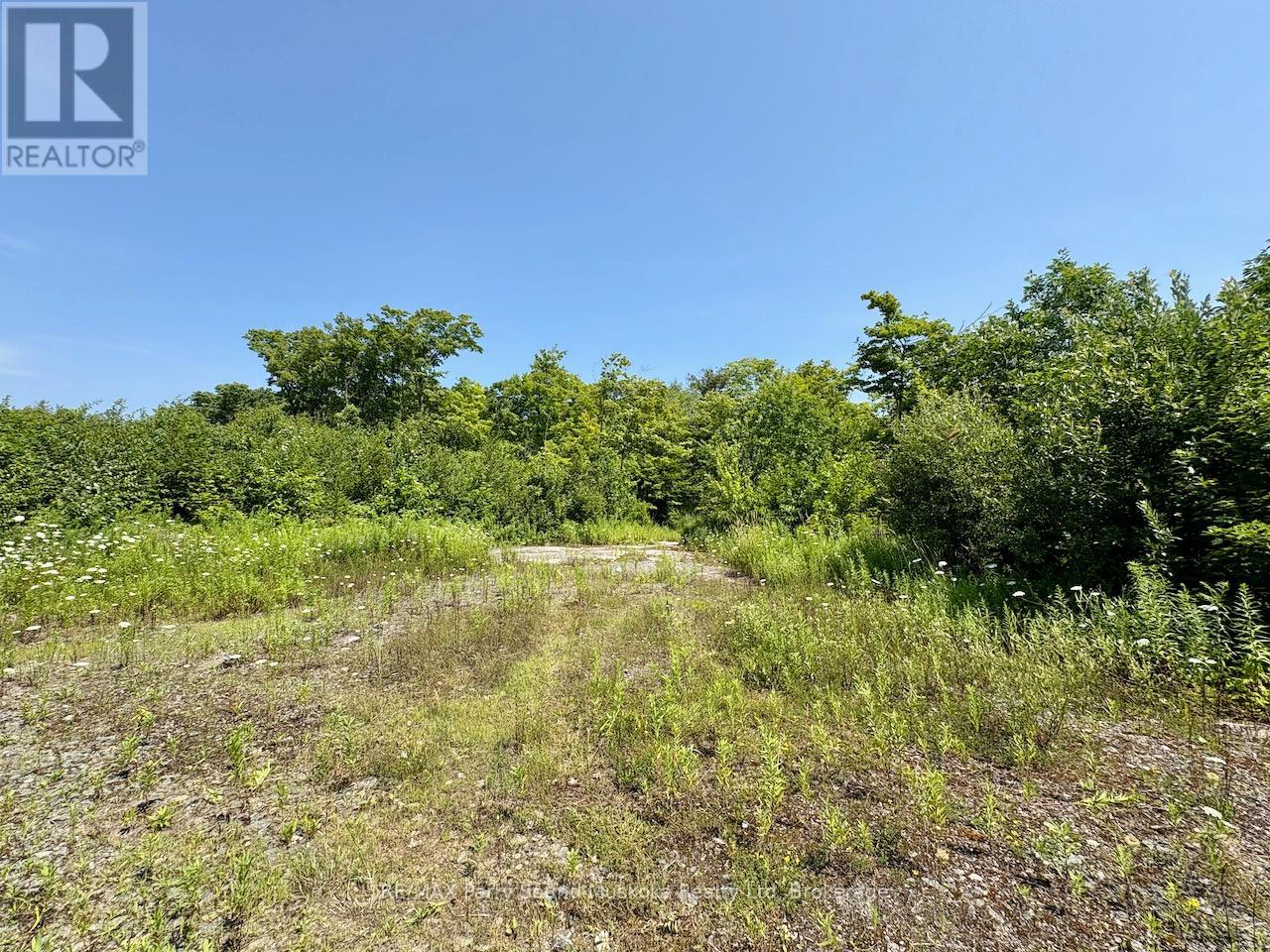 2 Leeds Road, Seguin, Ontario  P2A 2W8 - Photo 3 - X12317520