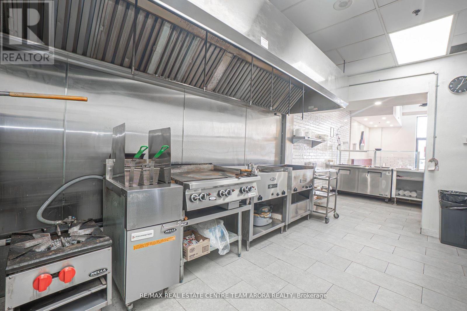 27 - 2737 Keele Street, Toronto, Ontario  M3M 2E9 - Photo 13 - W12317407