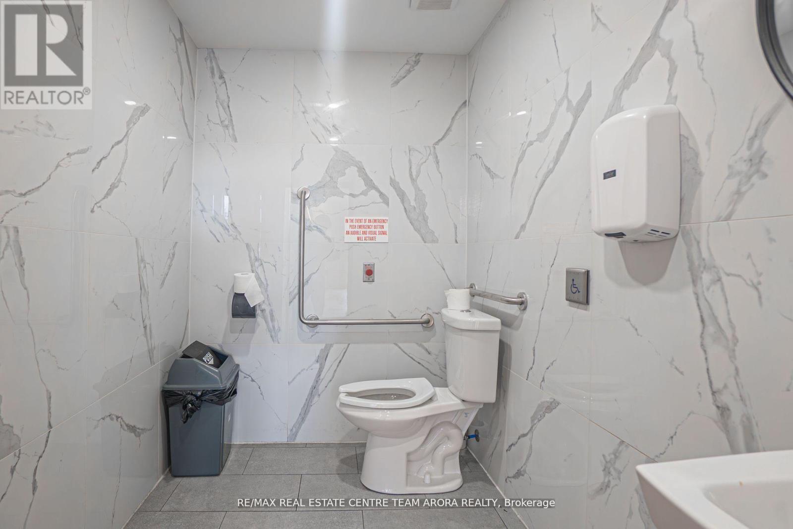 27 - 2737 Keele Street, Toronto, Ontario  M3M 2E9 - Photo 14 - W12317407