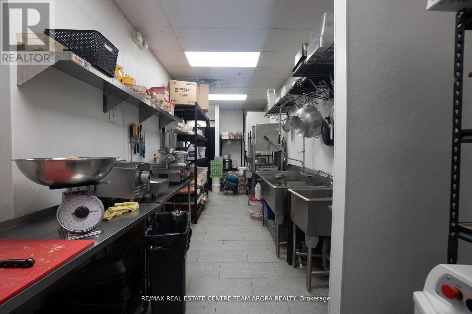 27 - 2737 Keele Street, Toronto, Ontario  M3M 2E9 - Photo 15 - W12317407